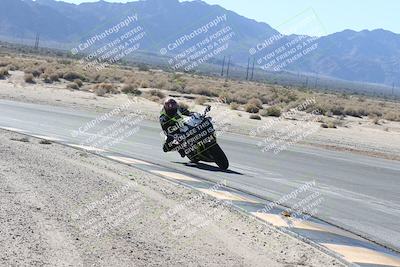 media/Dec-01-2025-Moto Forza (Mon) [[2daa91e15f]]/3-Beginner Group/Session 3 (Turn 16 Inside)/